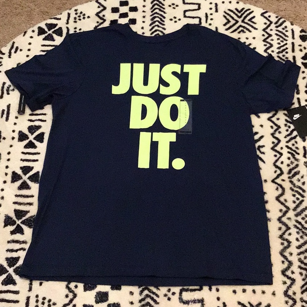 Nike T-shirt